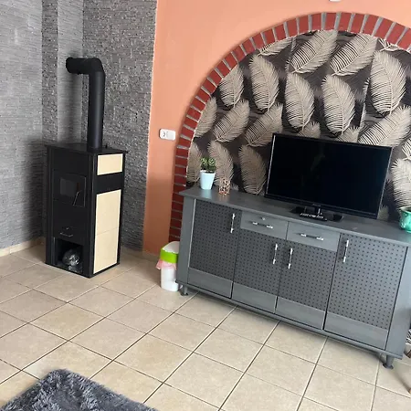 Tejfeles Vendeghaz شقة *