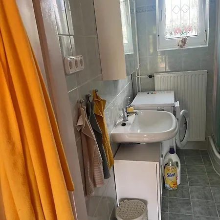 Tejfeles Vendeghaz Apartment Porva