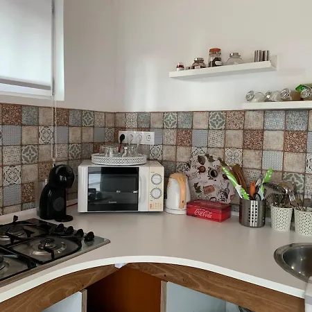 Tejfeles Vendeghaz * Porva