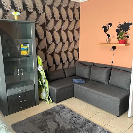 Tejfeles Vendeghaz Apartment Porva