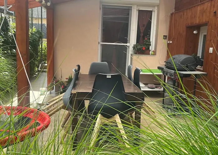 Tejfeles Vendeghaz Apartment *