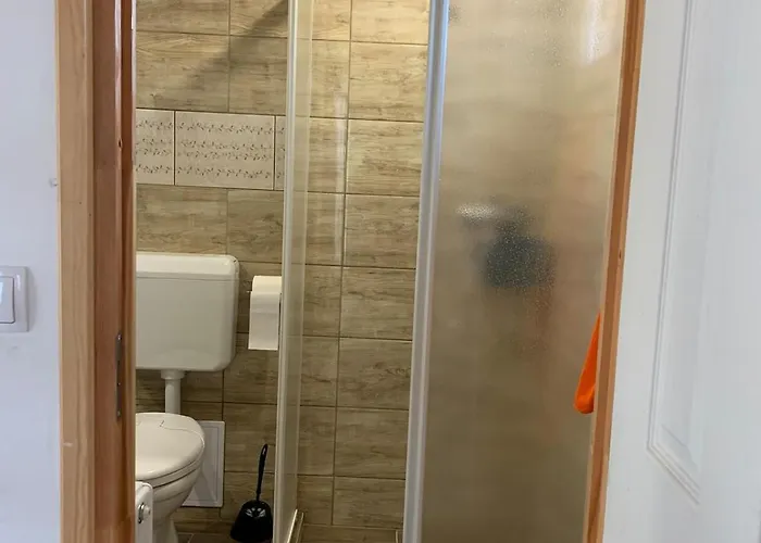 Tejfeles Apartman Porva